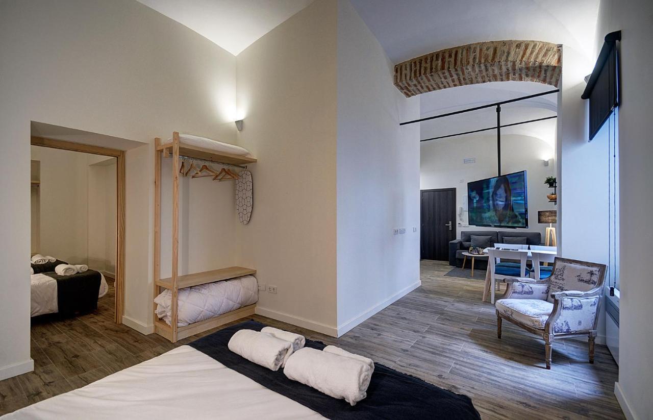Apartamentos Al-Qazeres Luxury La Concepcion Caces エクステリア 写真